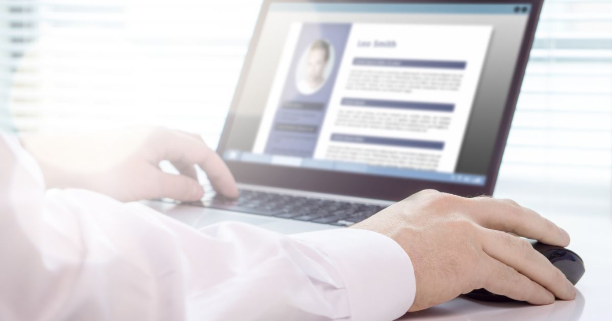 điều chỉnh cv theo vị trí vai trò